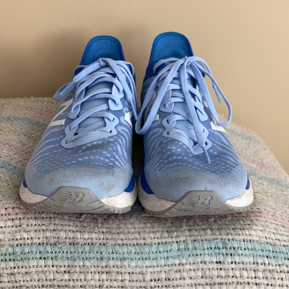 Blue new balance sneakers women’s 9 1/2 - Picture 3 of 10